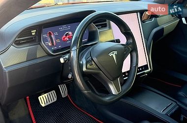 Лифтбек Tesla Model S 2020 в Умани