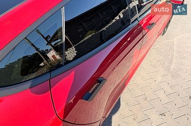Лифтбек Tesla Model S 2020 в Умани