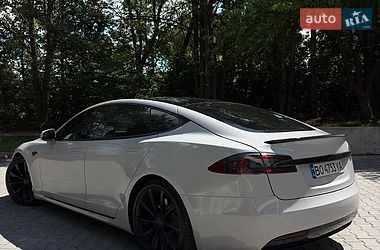 Ліфтбек Tesla Model S 2018 в Тернополі