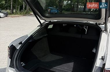 Ліфтбек Tesla Model S 2018 в Тернополі