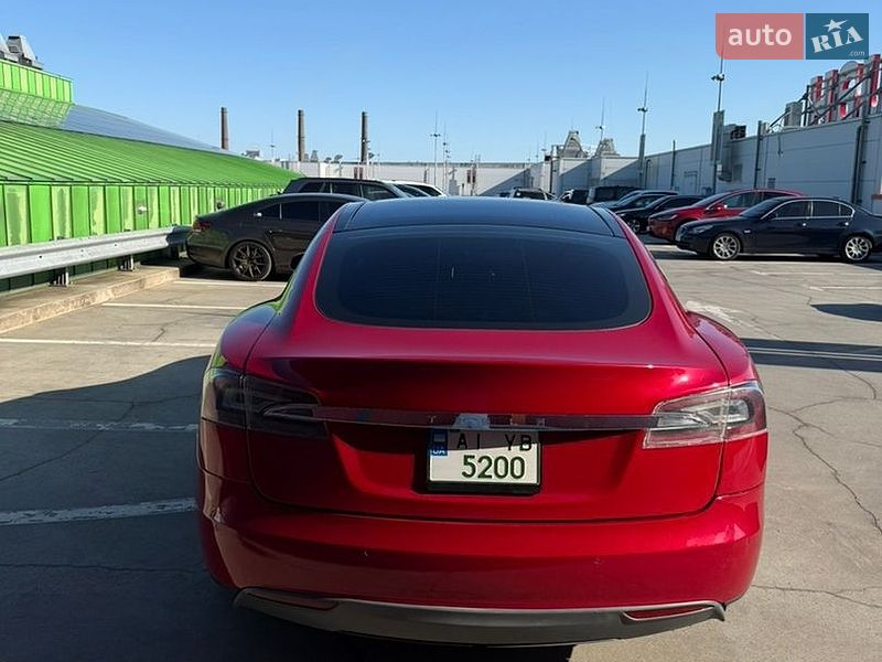 Лифтбек Tesla Model S 2013 в Киеве фото 5 Лифтбек Tesla Model S 2013 в Киеве