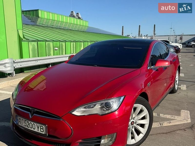 Лифтбек Tesla Model S 2013 в Киеве фото 4 Лифтбек Tesla Model S 2013 в Киеве