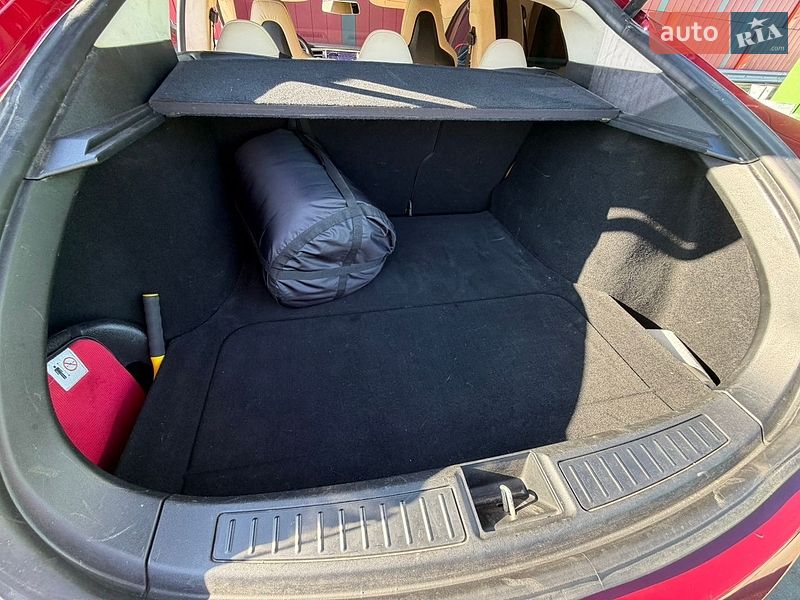 Лифтбек Tesla Model S 2013 в Киеве фото 9 Лифтбек Tesla Model S 2013 в Киеве