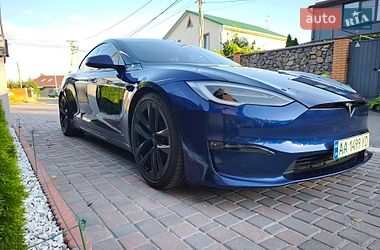 Лифтбек Tesla Model S 2022 в Киеве