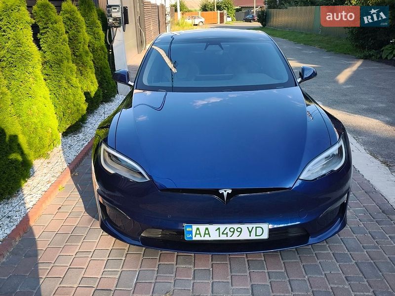 Tesla Model S 2022