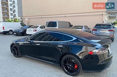 Ліфтбек Tesla Model S 2014 в Дніпрі