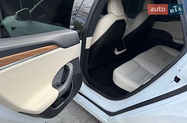 Лифтбек Tesla Model S 2023 в Первомайске