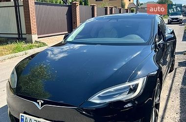 Ліфтбек Tesla Model S 2018 в Києві
