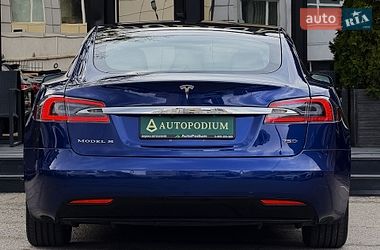 Лифтбек Tesla Model S 2018 в Киеве