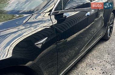 Ліфтбек Tesla Model S 2018 в Києві