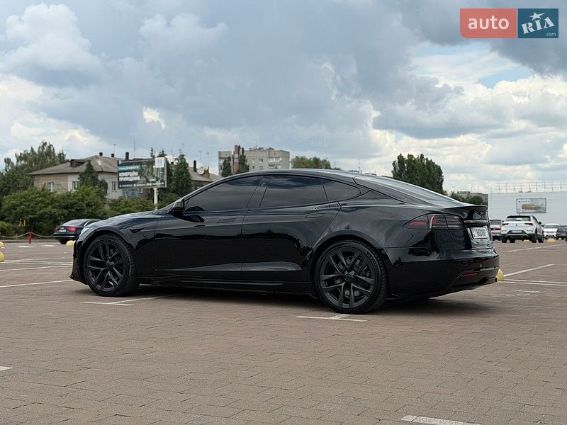 Лифтбек Tesla Model S 2022 в Житомире