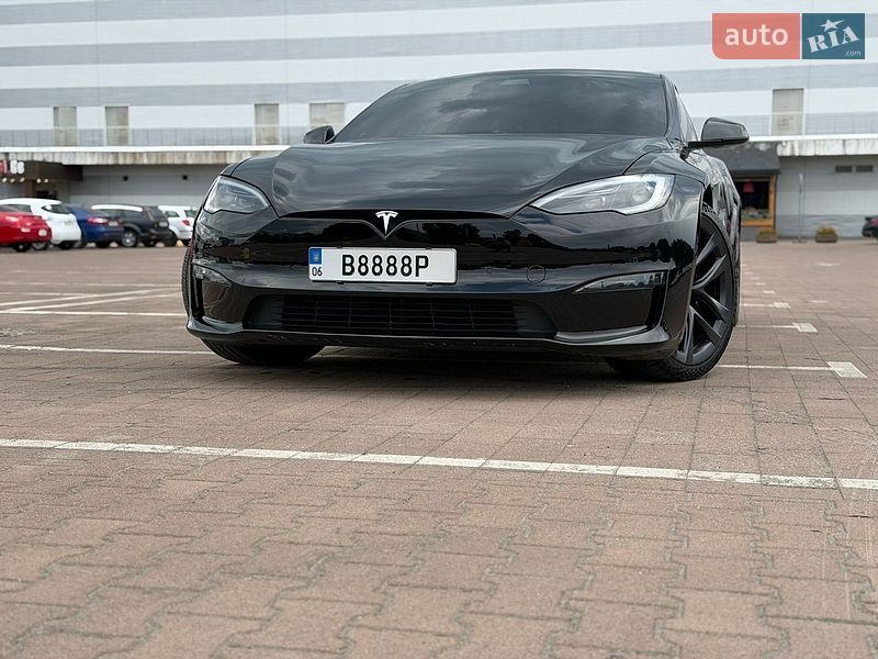Лифтбек Tesla Model S 2022 в Житомире
