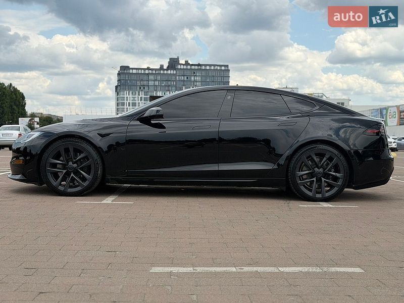 Лифтбек Tesla Model S 2022 в Житомире
