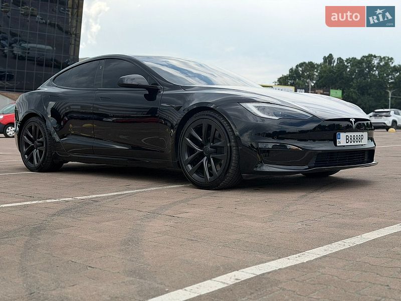 Лифтбек Tesla Model S 2022 в Житомире