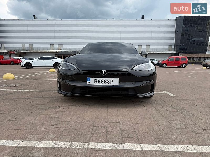 Лифтбек Tesla Model S 2022 в Житомире
