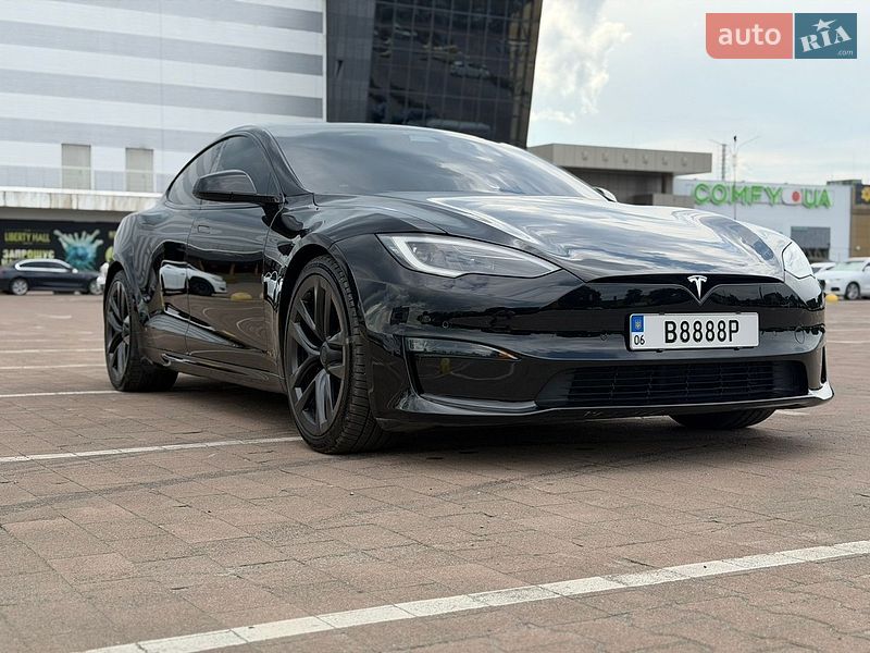 Лифтбек Tesla Model S 2022 в Житомире