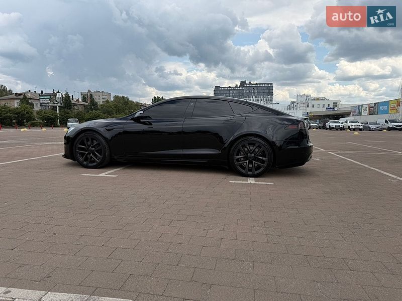Лифтбек Tesla Model S 2022 в Житомире