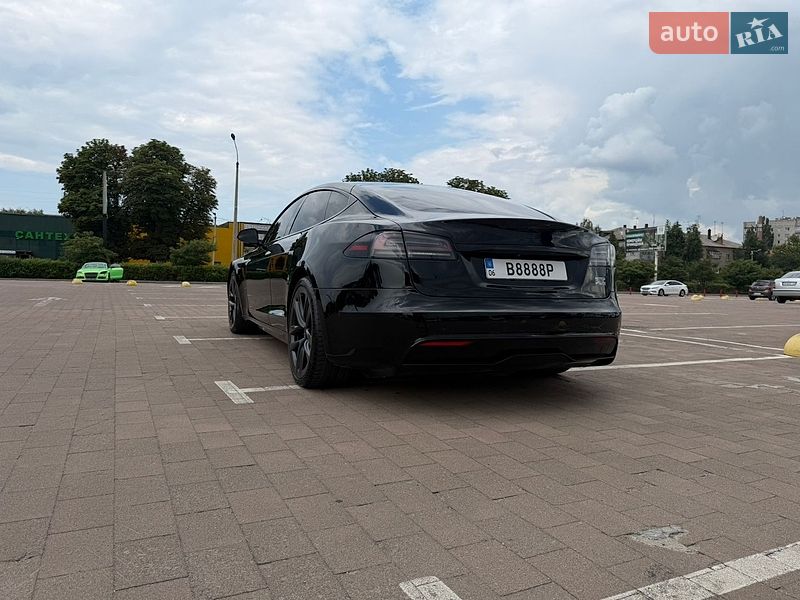 Лифтбек Tesla Model S 2022 в Житомире