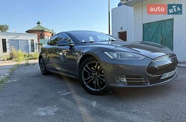 Лифтбек Tesla Model S 2013 в Каменском