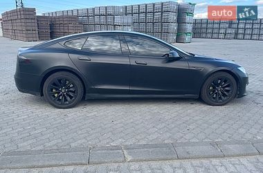 Лифтбек Tesla Model S 2013 в Львове