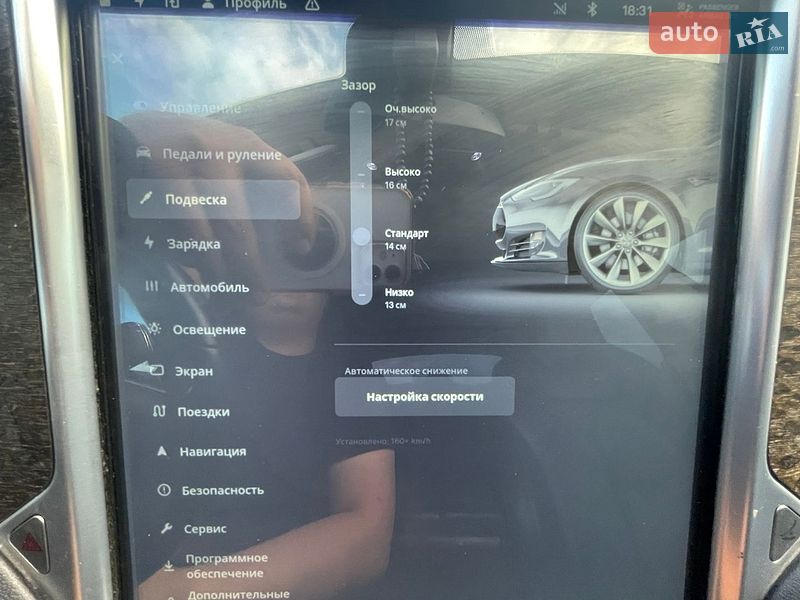 Лифтбек Tesla Model S 2013 в Львове