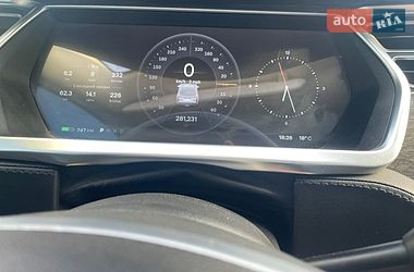 Лифтбек Tesla Model S 2013 в Львове