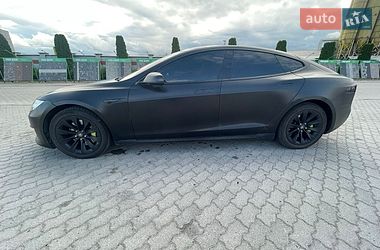 Лифтбек Tesla Model S 2013 в Львове
