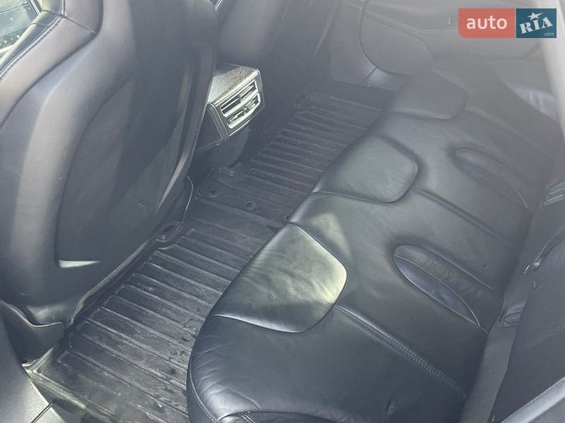 Лифтбек Tesla Model S 2013 в Львове