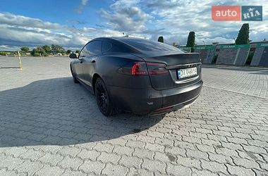 Лифтбек Tesla Model S 2013 в Львове