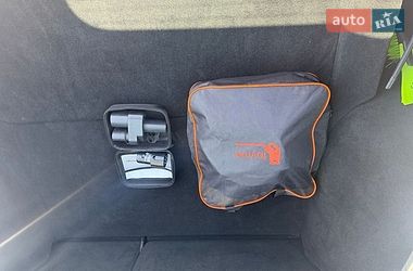Лифтбек Tesla Model S 2018 в Киеве