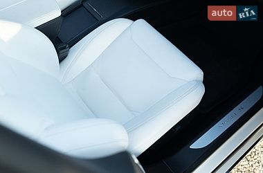 Ліфтбек Tesla Model S 2018 в Дніпрі фото 14 Ліфтбек Tesla Model S 2018 в Дніпрі