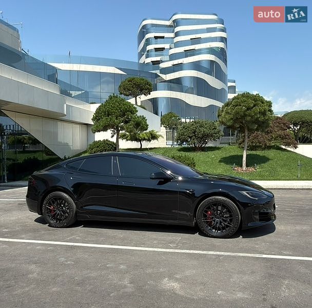 Ліфтбек Tesla Model S 2018 в Дніпрі фото 3 Ліфтбек Tesla Model S 2018 в Дніпрі