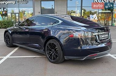 Ліфтбек Tesla Model S 2013 в Києві