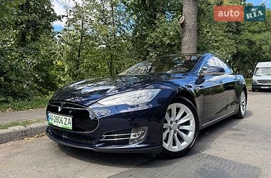 Ліфтбек Tesla Model S 2014 в Києві