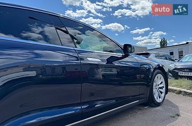 Ліфтбек Tesla Model S 2014 в Києві