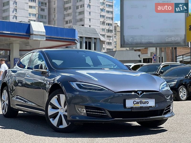 Ліфтбек Tesla Model S 2020 в Одесі