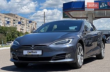 Ліфтбек Tesla Model S 2020 в Одесі