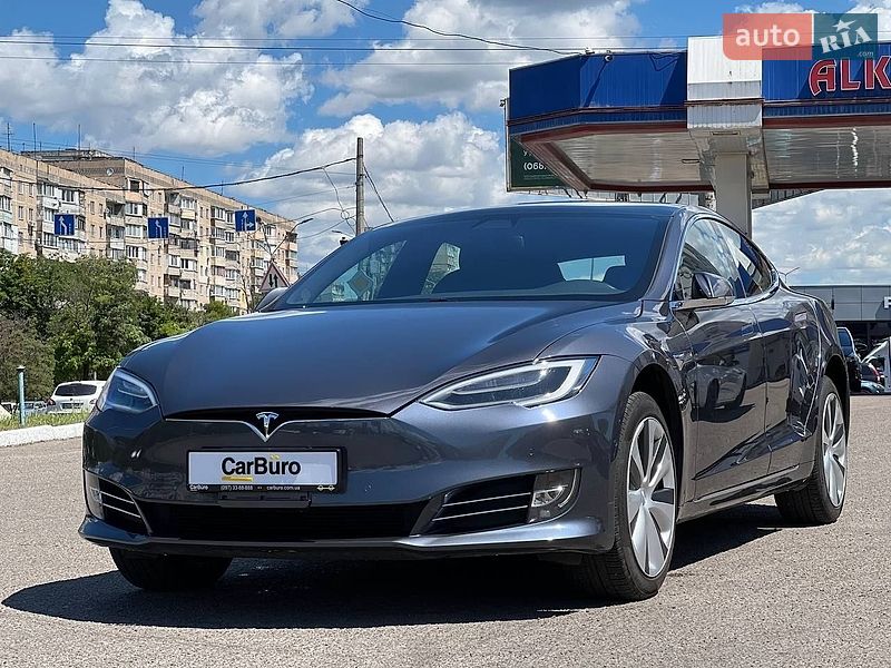 Ліфтбек Tesla Model S 2020 в Одесі