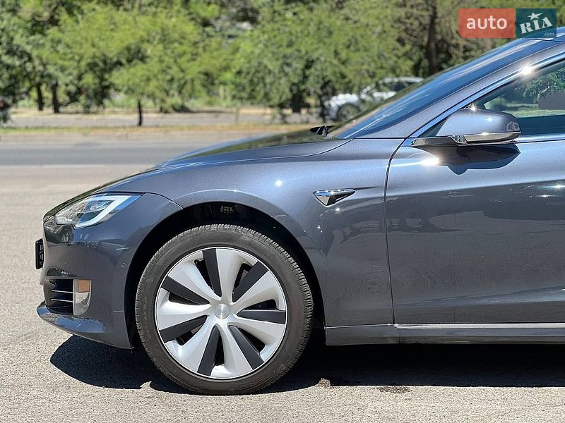 Ліфтбек Tesla Model S 2020 в Одесі