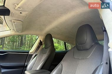 Ліфтбек Tesla Model S 2015 в Києві