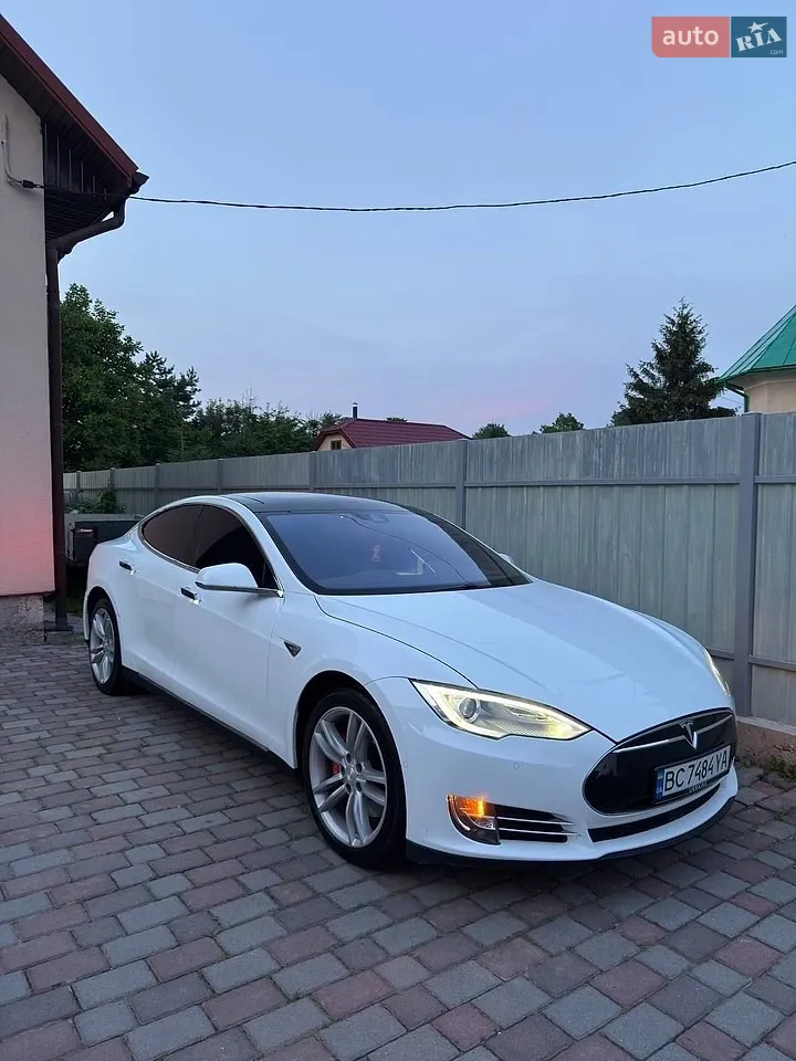 2015 Tesla Model S - мініатюра 18