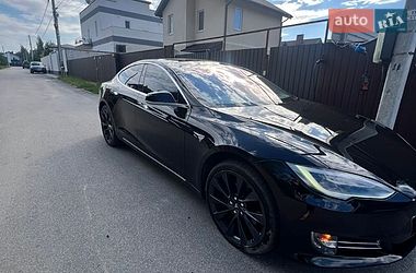 Ліфтбек Tesla Model S 2018 в Києві