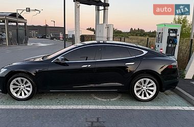 Лифтбек Tesla Model S 2017 в Ивано-Франковске фото 3 Лифтбек Tesla Model S 2017 в Ивано-Франковске