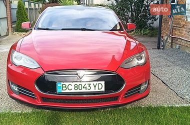 Лифтбек Tesla Model S 2013 в Львове