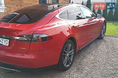 Лифтбек Tesla Model S 2013 в Львове