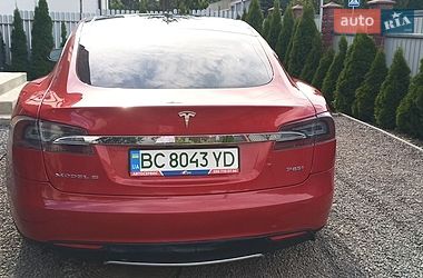 Лифтбек Tesla Model S 2013 в Львове