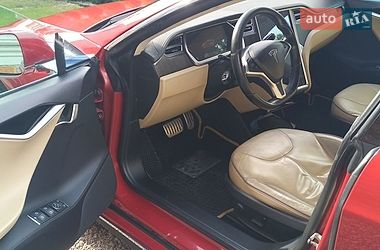 Лифтбек Tesla Model S 2013 в Львове