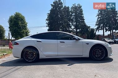 Ліфтбек Tesla Model S 2016 в Житомирі