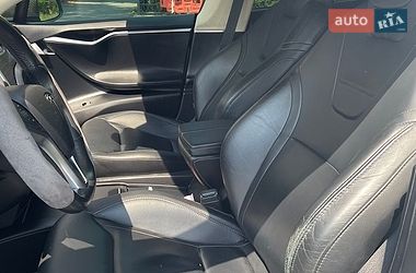Ліфтбек Tesla Model S 2016 в Житомирі