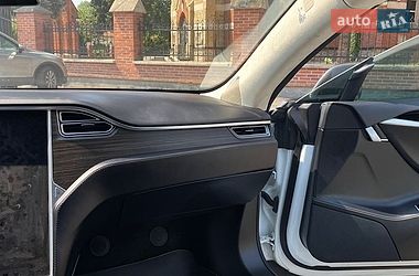 Ліфтбек Tesla Model S 2016 в Житомирі